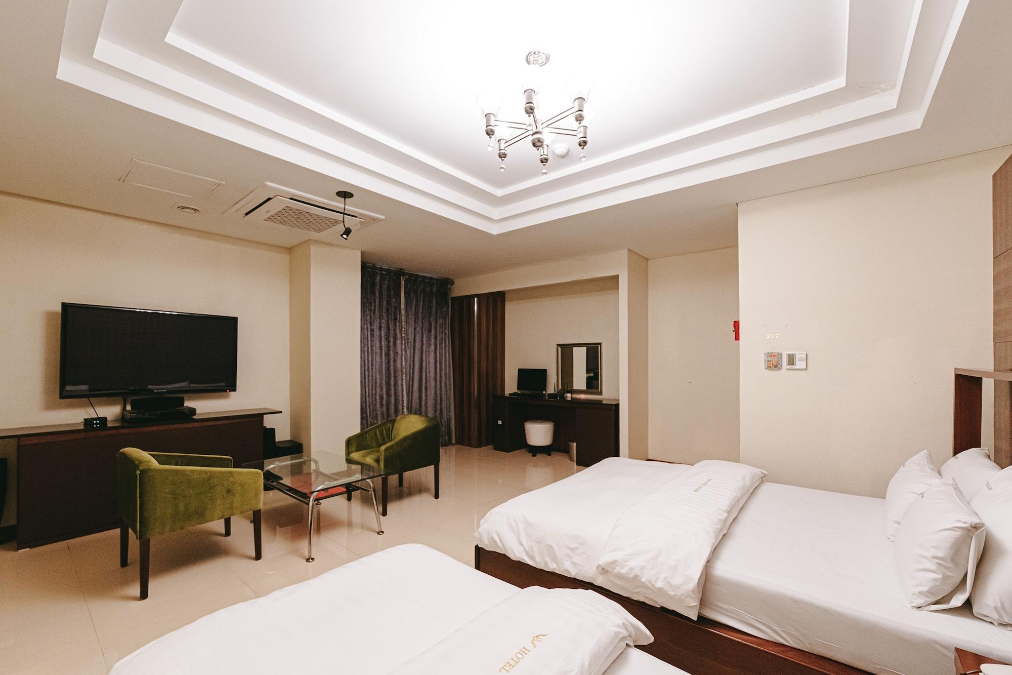Gallery Tourist Hotel Tongyeong Exterior foto