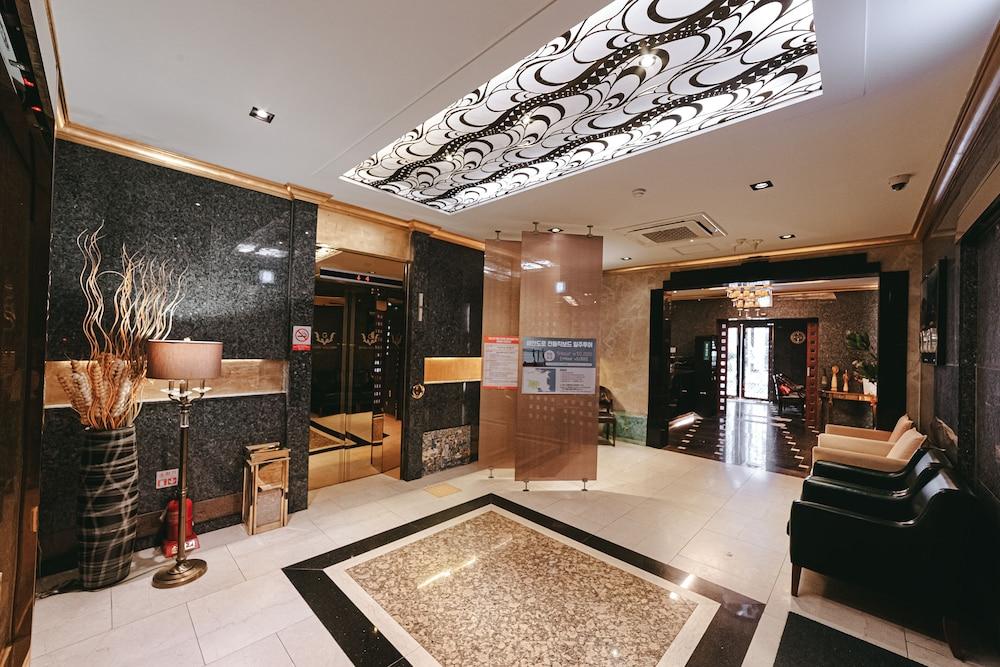 Gallery Tourist Hotel Tongyeong Exterior foto