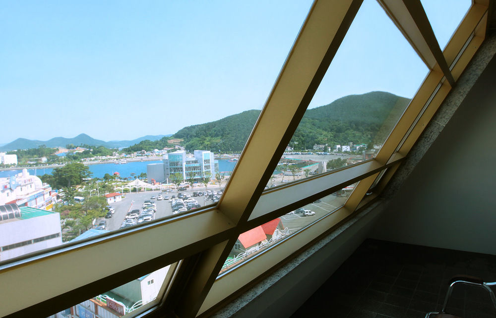 Gallery Tourist Hotel Tongyeong Exterior foto