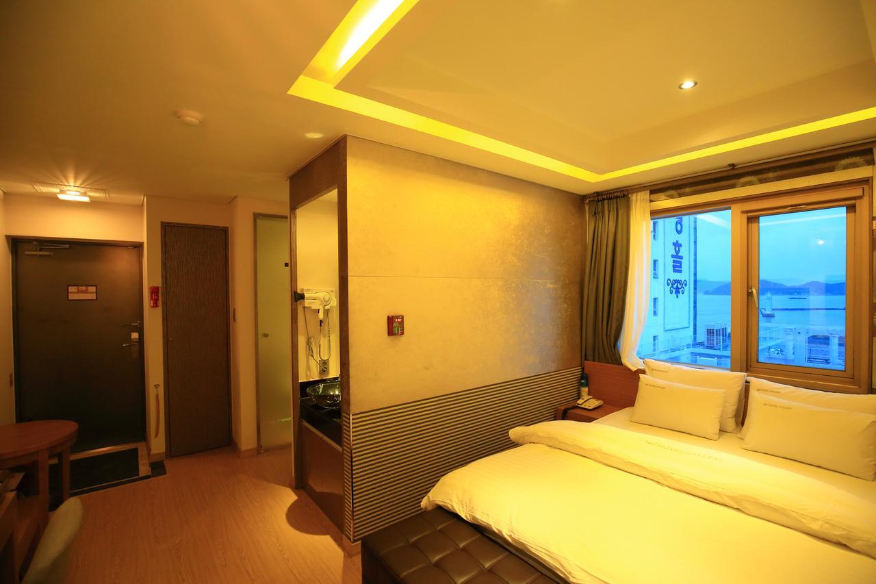 Gallery Tourist Hotel Tongyeong Exterior foto